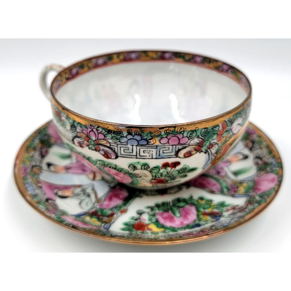 Chinese Famille Rose Cup & Saucer Hand painted Gold Trim AFJ14 Japan 1950 -1970 - Picture 3 of 7